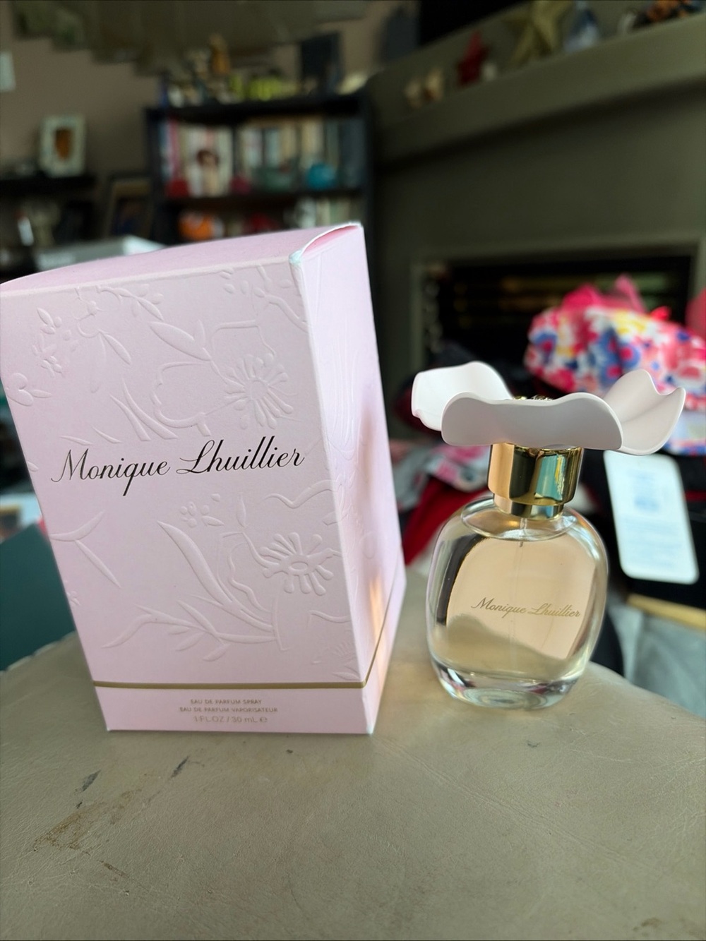 Monique Lhuillier Eau de Parfum Spray 30ml.  New in box!
